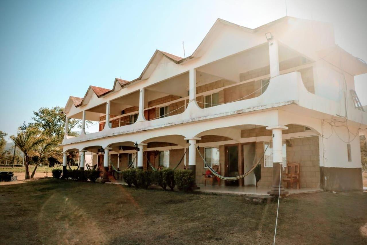 Hotel Y Restaurante El Texano Tamasopo Ngoại thất bức ảnh