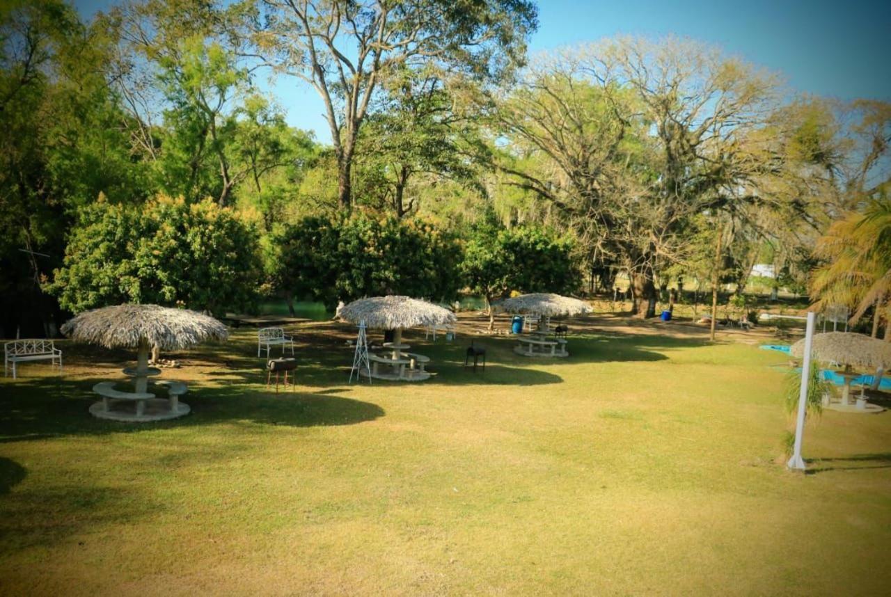 Hotel Y Restaurante El Texano Tamasopo Ngoại thất bức ảnh