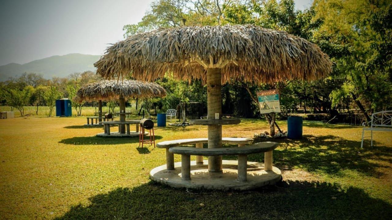 Hotel Y Restaurante El Texano Tamasopo Ngoại thất bức ảnh